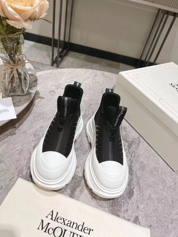 Alexander Mcqueen Low Shoes